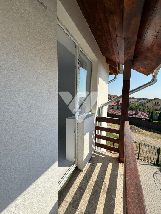 Casa tip duplex 5 camere si teren 250 mp de vanzare in Cisnadie Sibiu