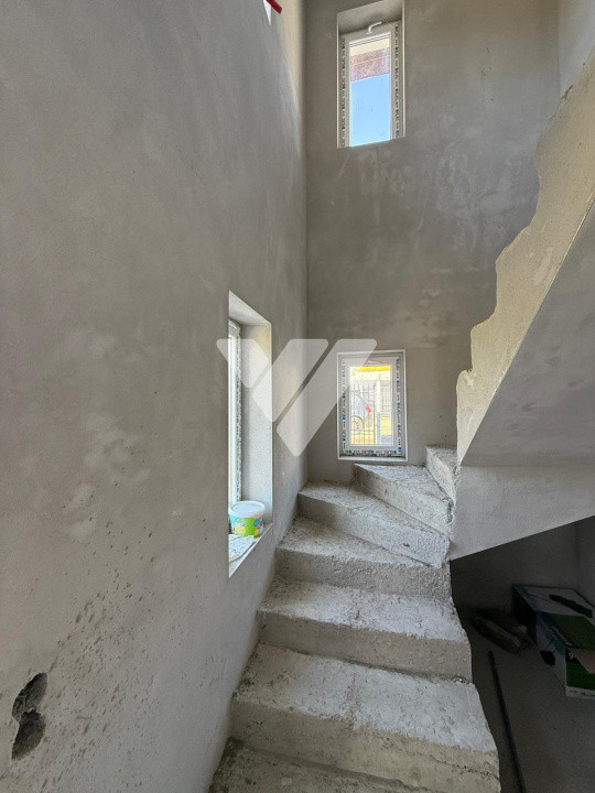 Casa individuala 7 camere si teren 506 mp de vanzare - Cisnadie Sibiu