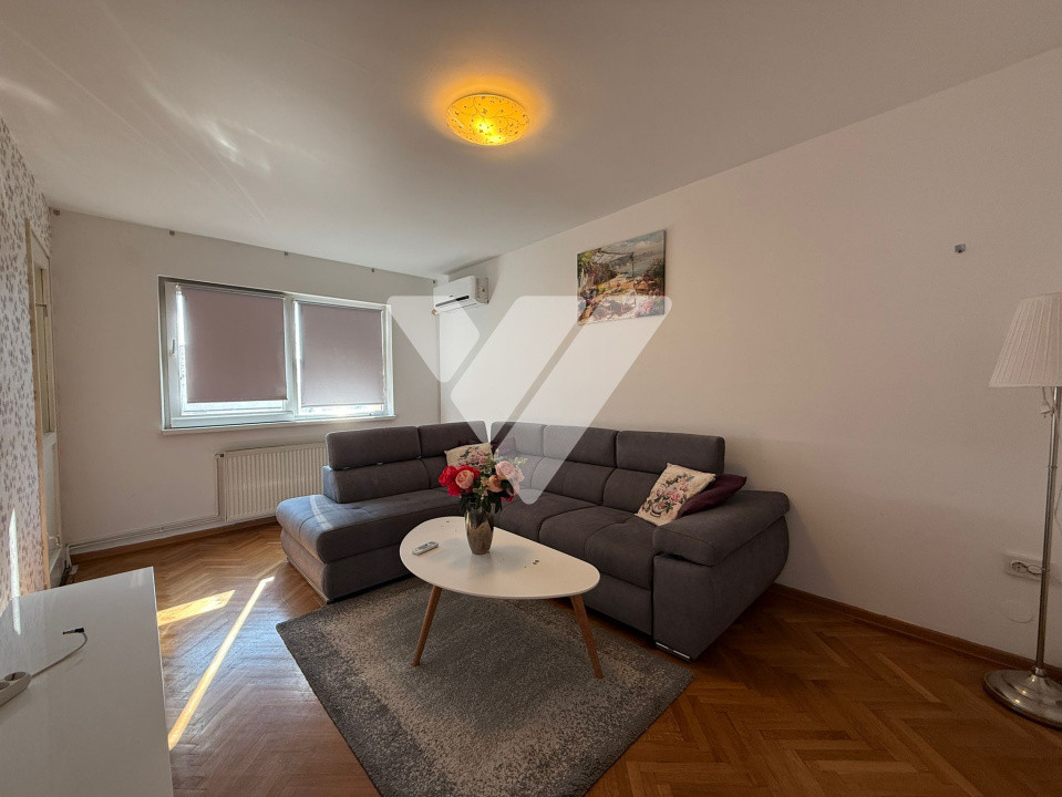 Apartament cu 3 camere decomandat, de inchiriat - zona Vasile Aaron