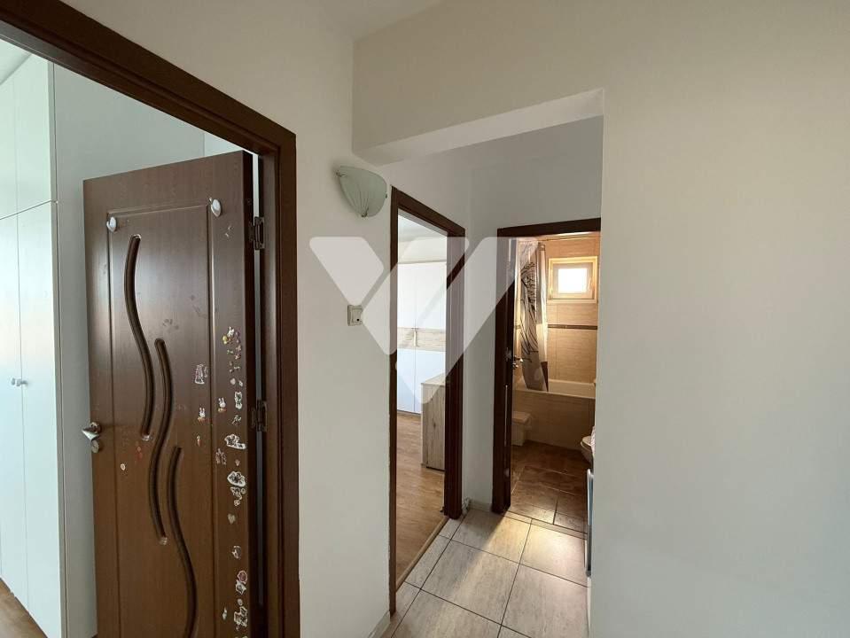 Apartament cu 3 camere decomandat, de inchiriat - zona Vasile Aaron