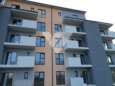 Apartament 2 camere, etaj 1 - Loc de parcare