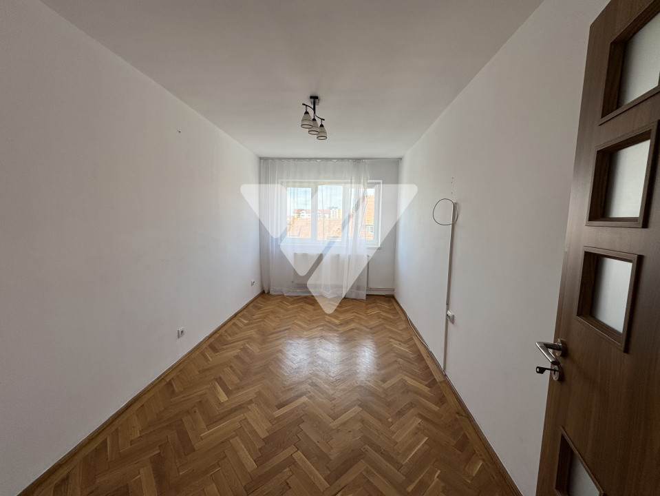 Apartament 3 camere 83 mp de vanzare Bvd. Mihai Viteazu Sibiu