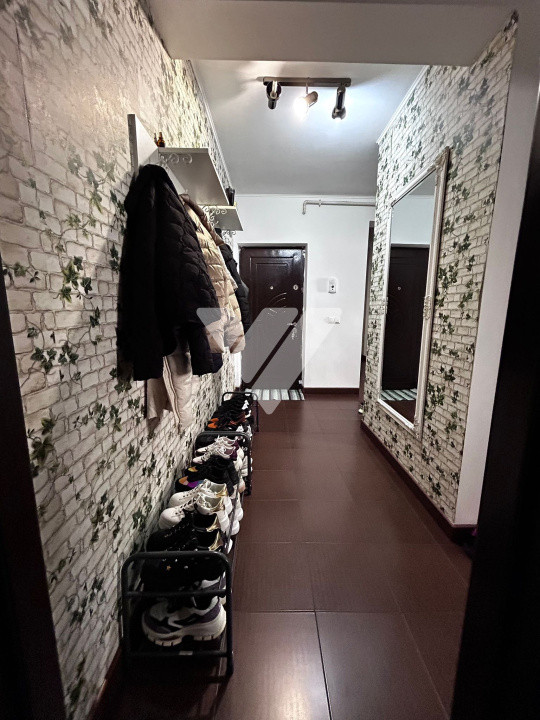 Apartament cu 3 camere decomandat mobilat 74 mp in Turnisor Sibiu