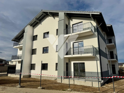 Apartament NOU 3 camere 2 bai decomandat etaj 1 -zona Selimbar SIBIU