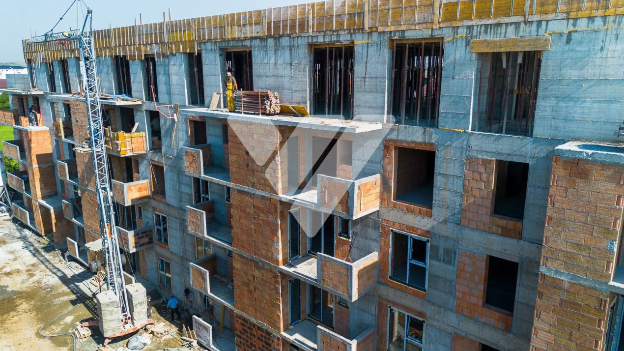 Apartament tip penthouse - 94 mp + 33 mp terasa acoperita