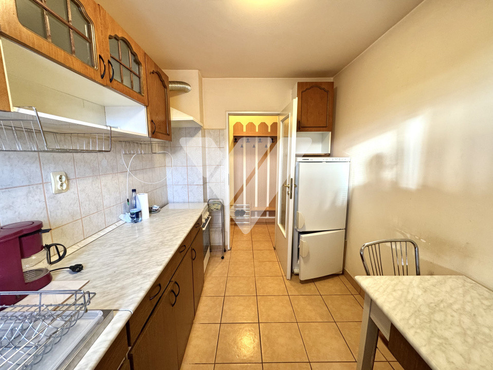 Apartament 3 camere mobilat balcon si pivnita Bvd Mihai Viteazu Sibiu