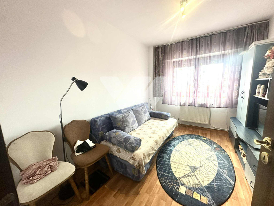 Apartament 3 camere 2 bai mobilat etaj 3 zona Vasile Aaron Sibiu
