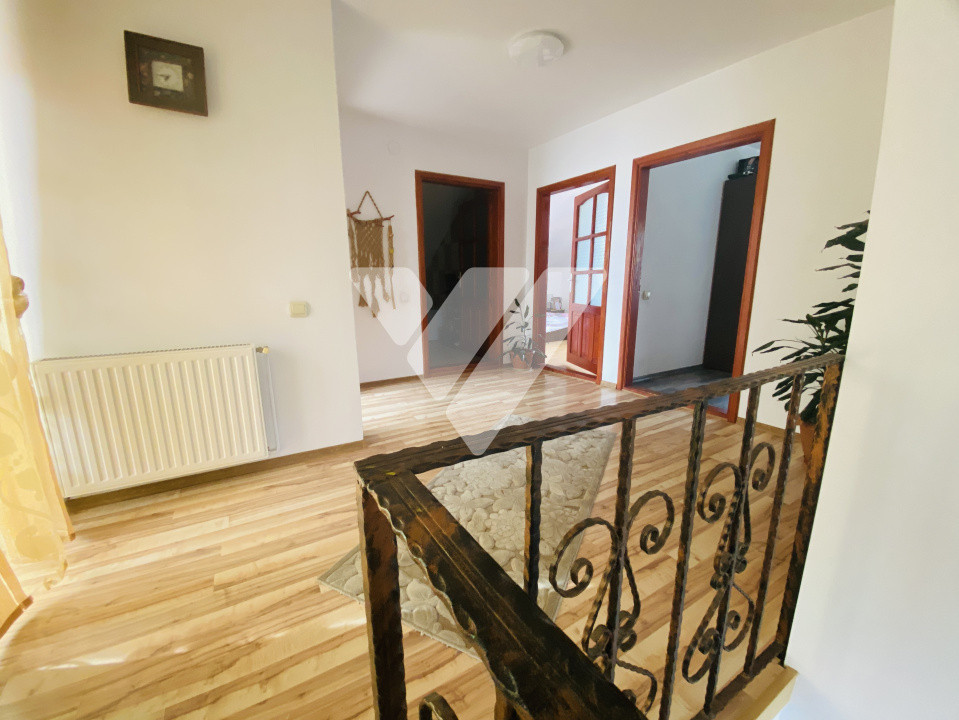 Casa individuala mobilata 5 camere de vanzare in Selimbar Sibiu