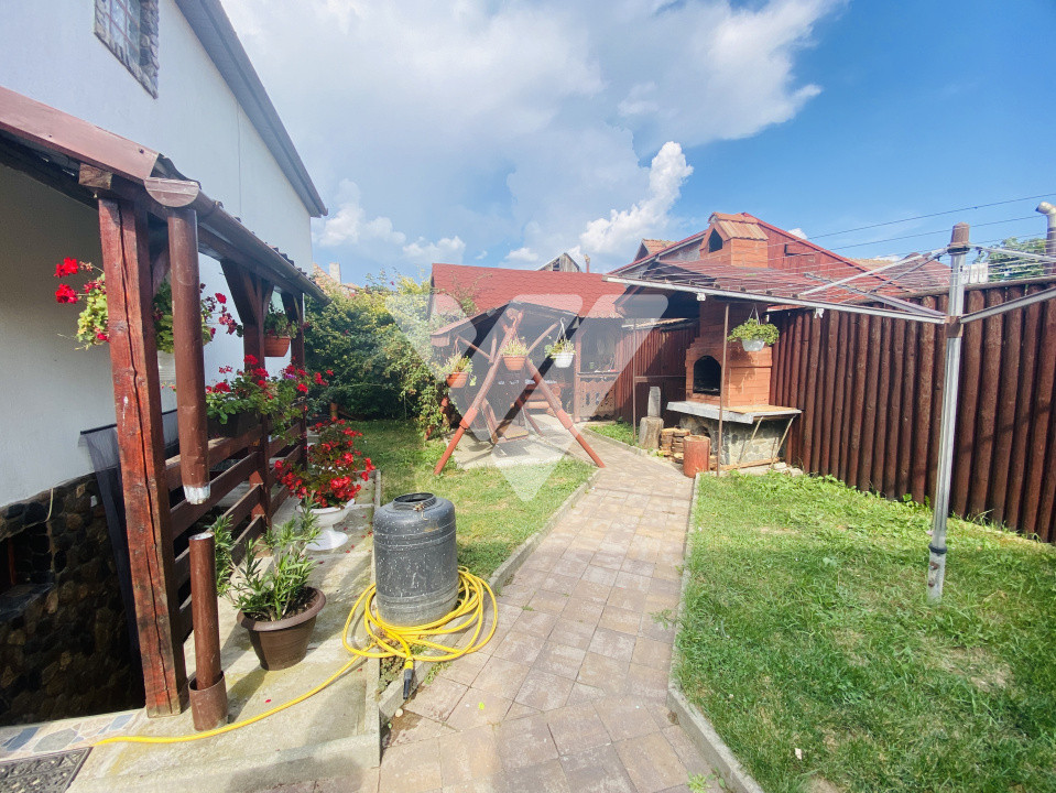 Casa individuala mobilata 5 camere de vanzare in Selimbar Sibiu
