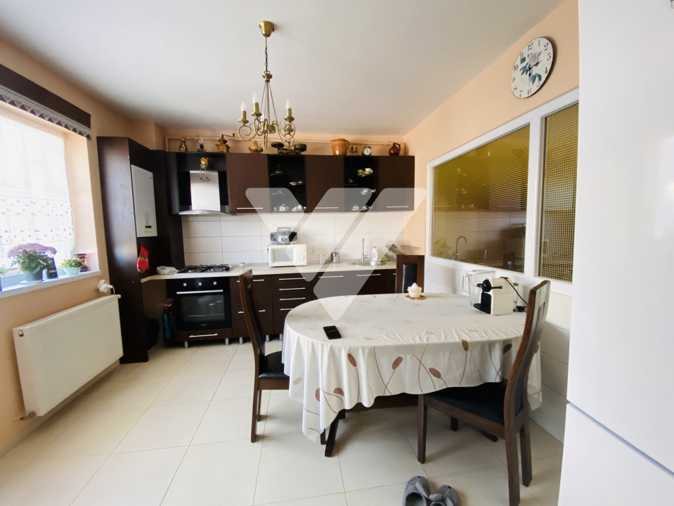 Apartament 4 camere decomandate 88 mp utili zona Turnisor Sibiu