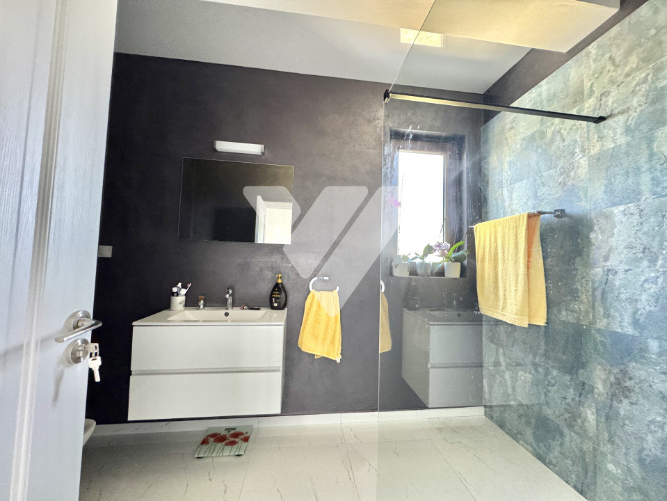 Casa de lux 4 camere terasa pivnita si teren 1007 mp Daia Noua Sibiu