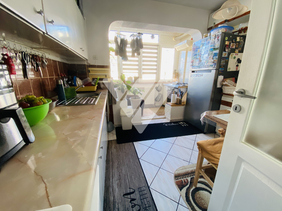 Apartament 3 camere mobilat 63 mp Vasile Aaron Sibiu 