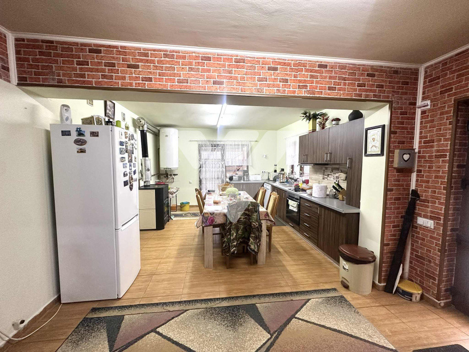 Casa individuala 5 camere si 470 mp teren in Selimbar Sibiu