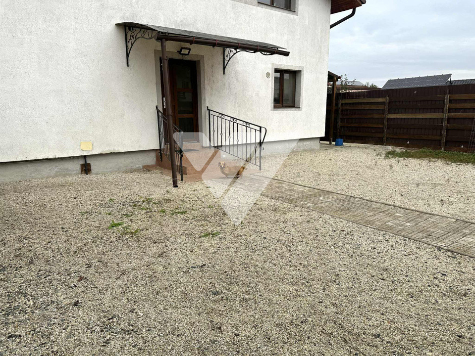 Casa individuala 5 camere si 470 mp teren in Selimbar Sibiu