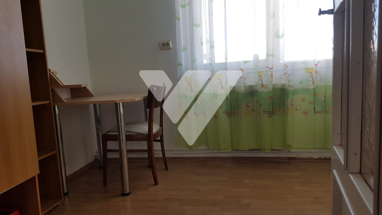 Apartament 2 camere de vanzare zona Mihai Viteazu