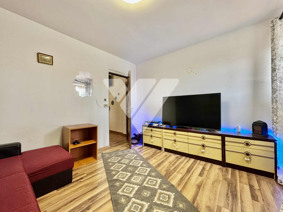 Garsoniera 28 mp utili la parter zona Strand Sibiu 