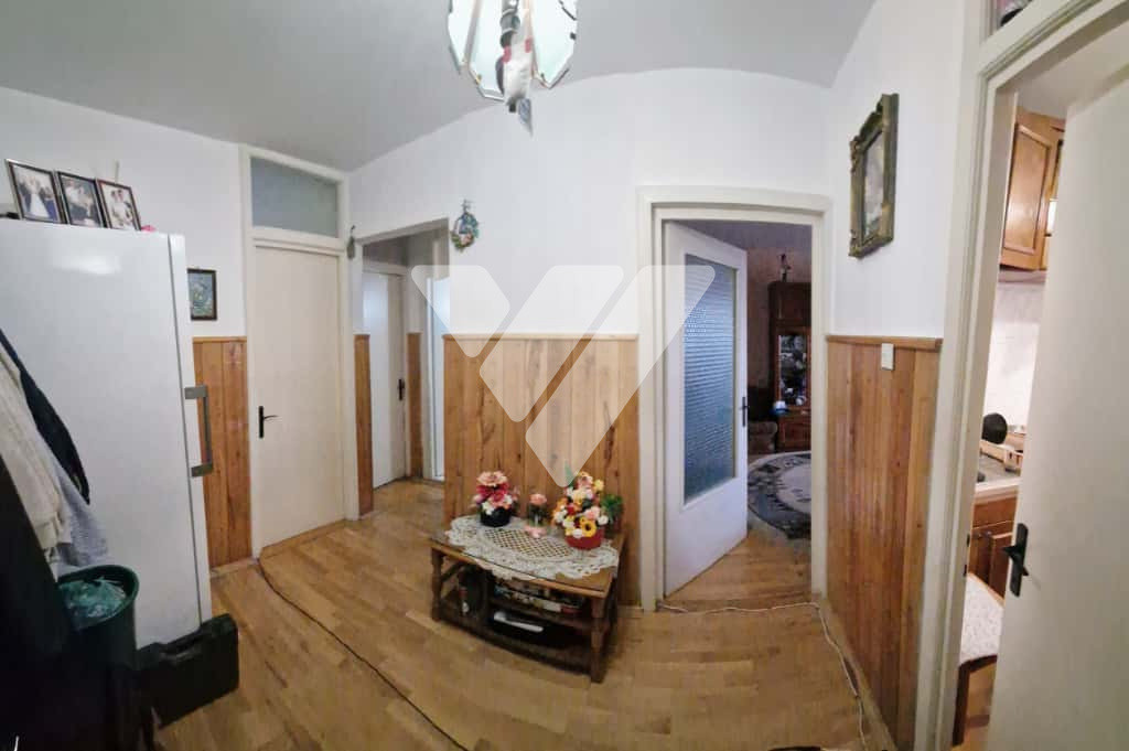 Apartament 3 camere mobilat uitilat 58mp utili zona Vasile Aaron Sibiu