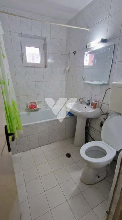 Apartament 3 camere mobilat uitilat 58mp utili zona Vasile Aaron Sibiu