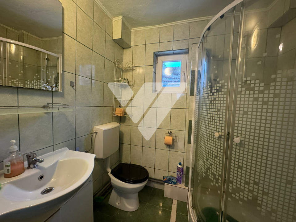 Casa 3 camere si teren 90 mp la curte comuna zona Veterani Sibiu