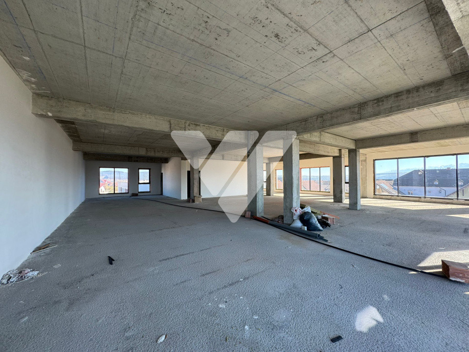 Penthouse etaj 1 cu 3 locuri de parcare - Selimbar zona Shopping City 