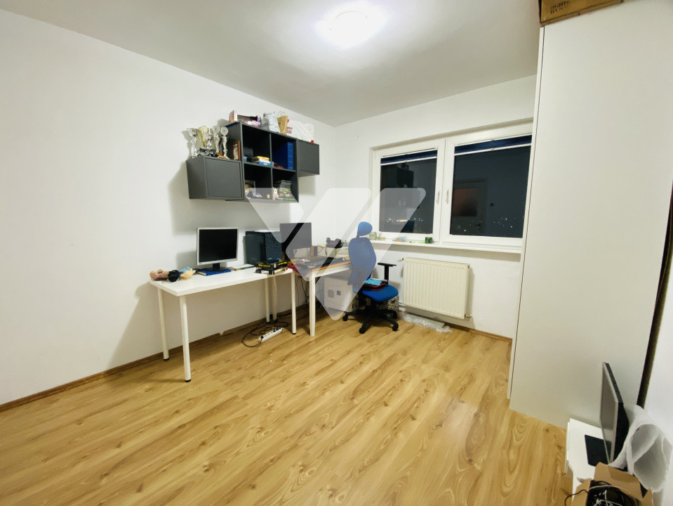 Apartament 3 camere mobilat etaj intermediar 67 mp zona Vasile Aaron