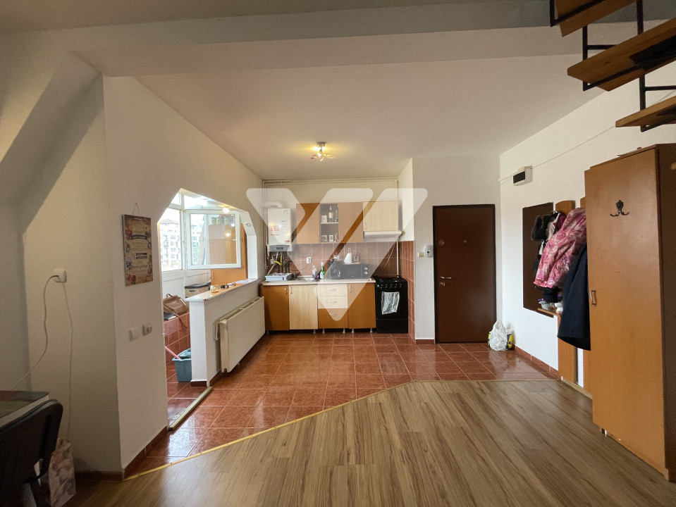 Apartament tip mansarda renovat – 3 camere, Sibiu, Hipodrom 1