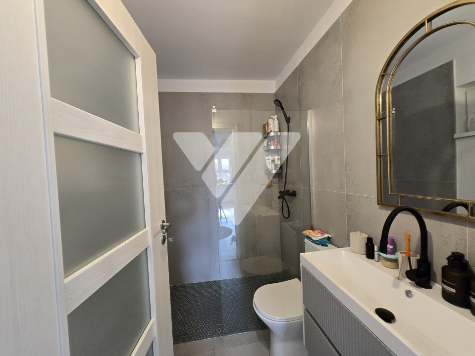 Casa individuala renovata 2 camere mobilata in Cisnadie Sibiu