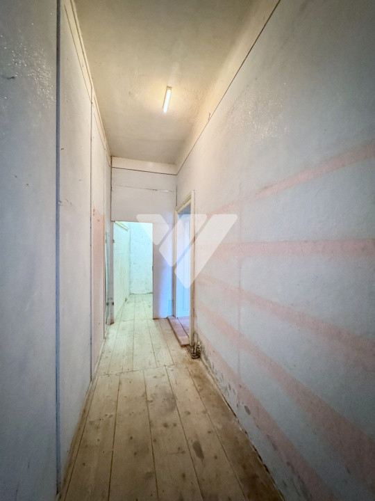 Apartament la casa, 60 mp utili + 30 mp terasa- ultracentral Cisnadie