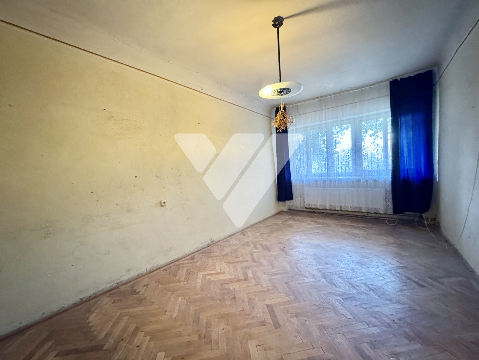 Apartament la casa, 60 mp utili + 30 mp terasa- ultracentral Cisnadie