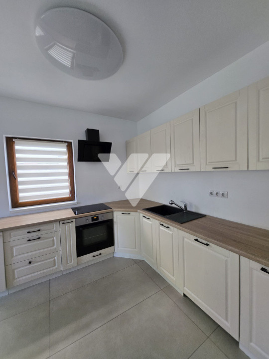 Duplex 150 mp, 4 camere, 3 dormitoare, 3 băi, curte proprie, Șelimbăr