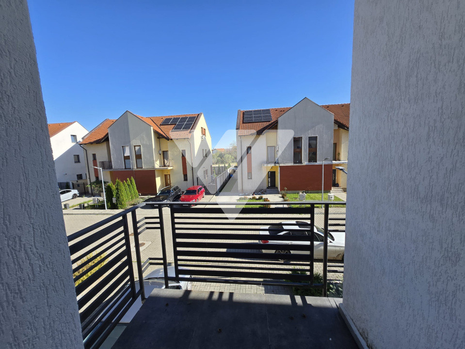 Duplex 150 mp, 4 camere, 3 dormitoare, 3 băi, curte proprie, Șelimbăr