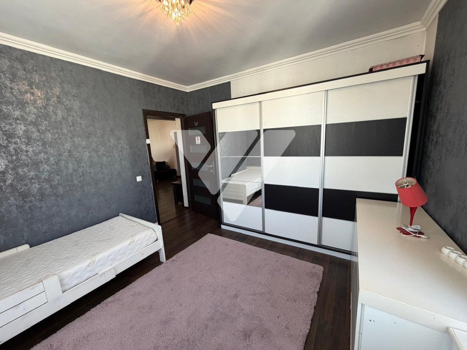 Apartament tip mansarda 3 camere , Zona Turnisor 58 MP