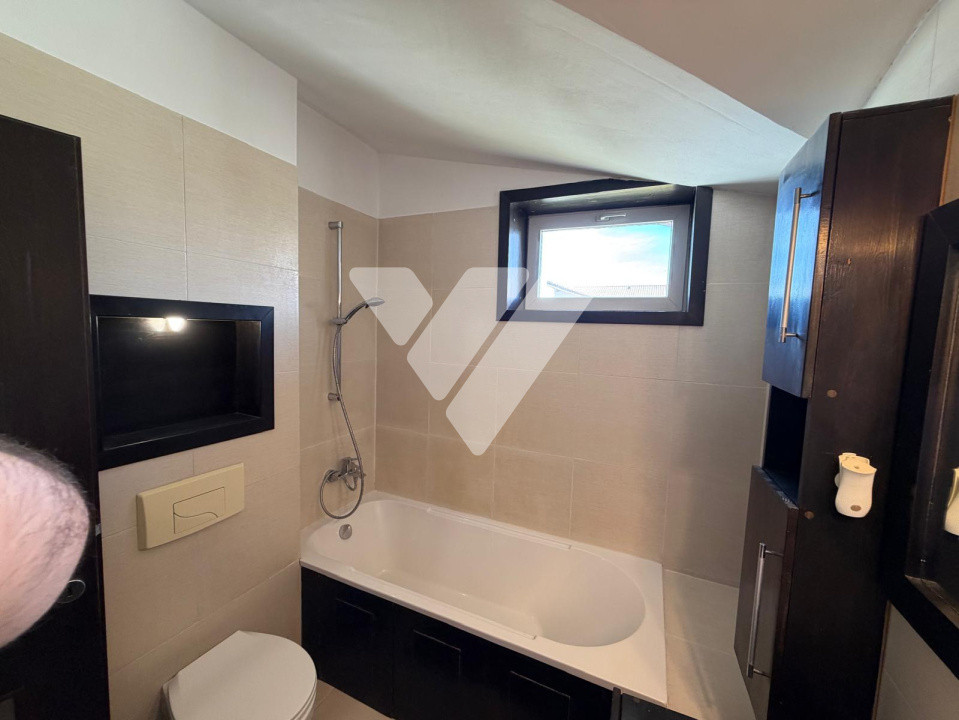 Apartament tip mansarda 3 camere , Zona Turnisor 58 MP