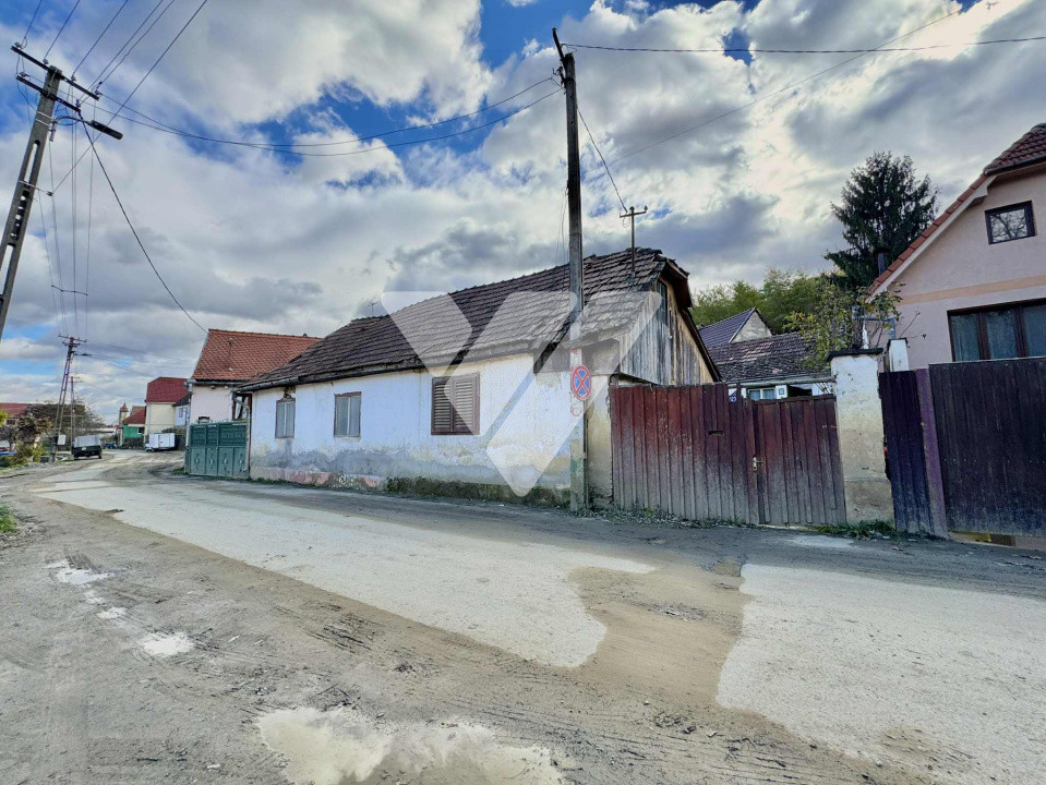 Casa 3 camere, 432 mp teren - Cisnadioara