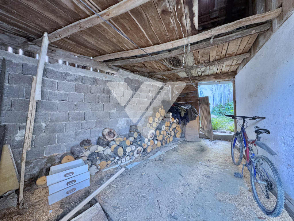 Casa 3 camere, 432 mp teren - Cisnadioara