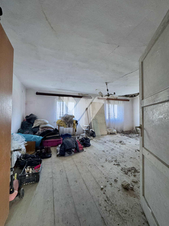 Casa 3 camere, 432 mp teren - Cisnadioara