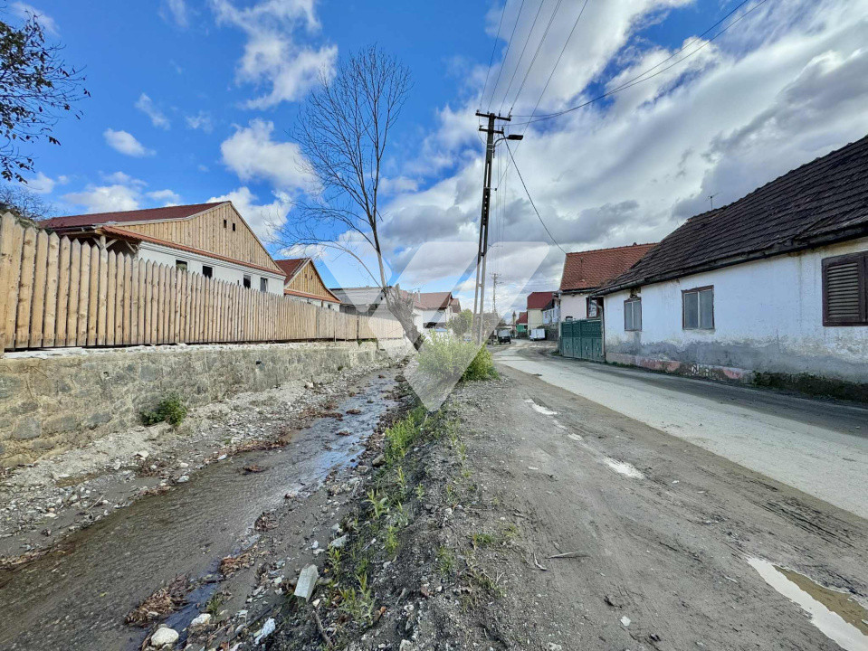 Casa 3 camere, 432 mp teren - Cisnadioara