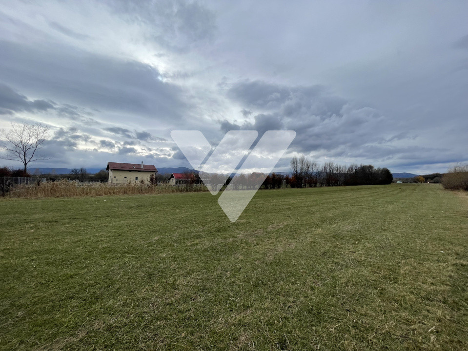 Teren intravilan pentru dezvoltare rezidentiala 4400 mp