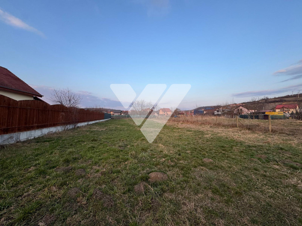 Teren intravilan de vanzare , 1030 mp, zona in dezvoltare Sura Mare Sibiu