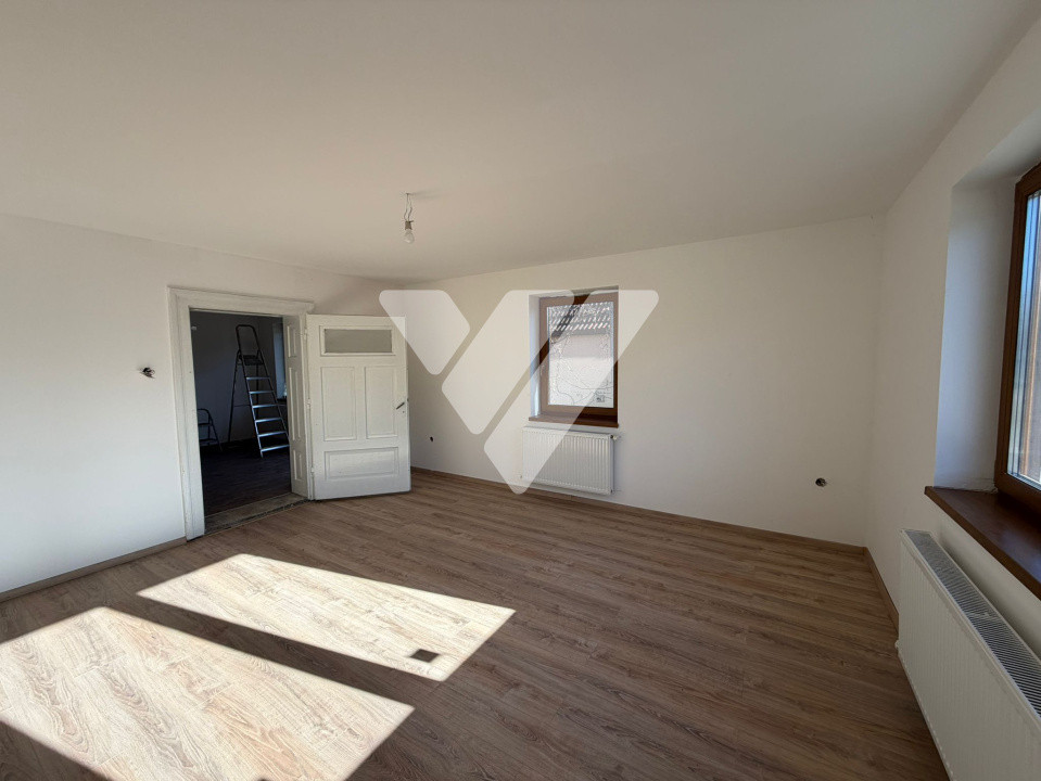 Casa 54 mp in Cristian cu teren de 1400 mp in renovare