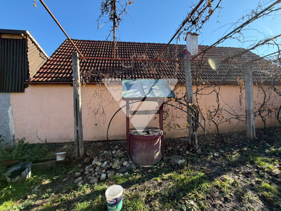 Casa 54 mp in Cristian cu teren de 1400 mp in renovare