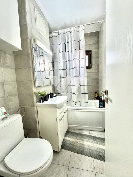 Apartament 3 camere mobilat 68 mp balcon pivnita - Vasile Aaron Sibiu