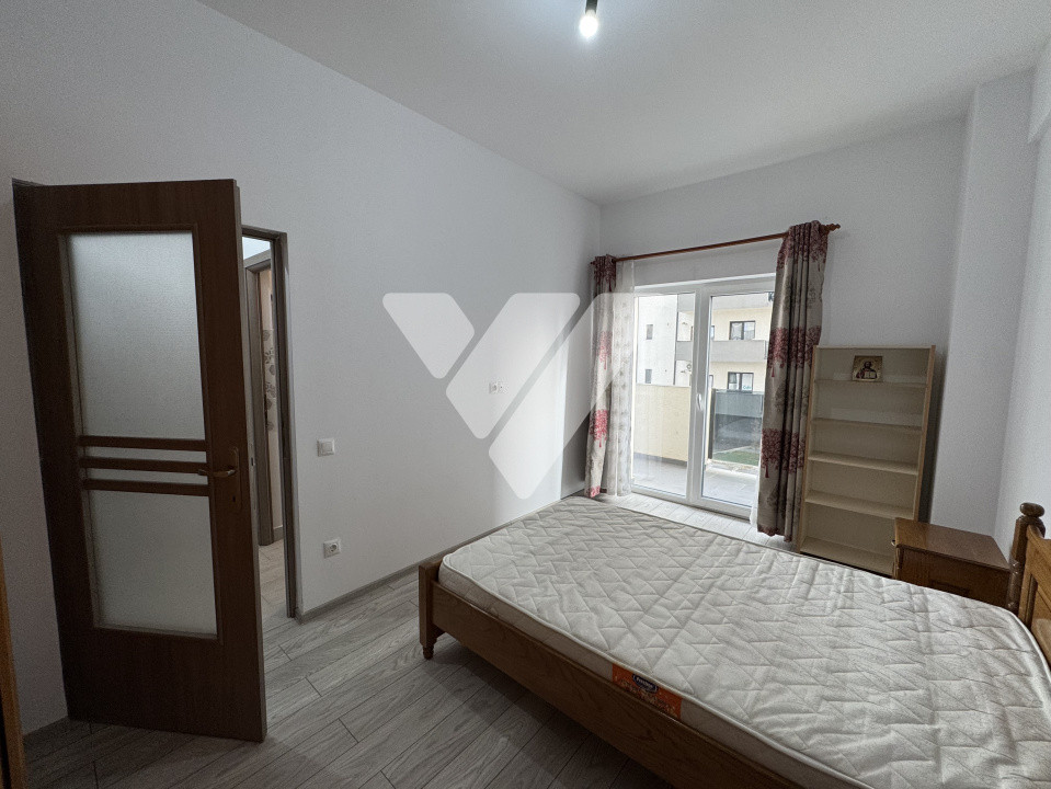 Garsoniera decomandata etaj 1 balcon si parcare - Doamna Stanca