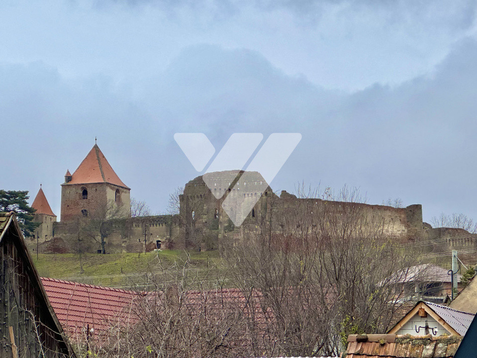 Casa individuala 2 camere 65 mp si teren 136 mp in Slimnic Sibiu