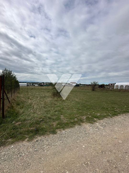 Tren intravilan cu autorizatie de constructie 417 mp - zona Cisnadie