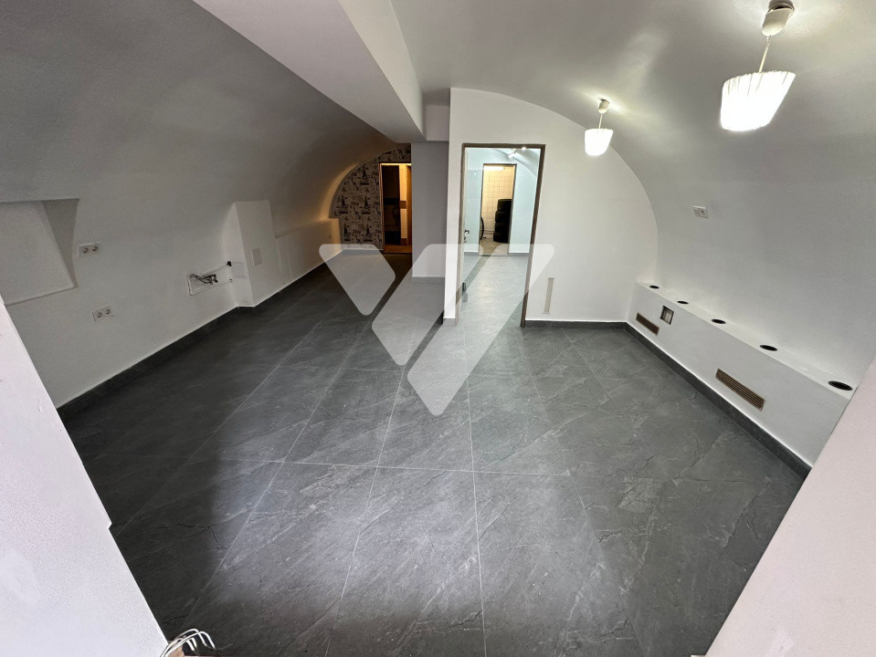 Spatiu comercial 55 mp de vanzare in zona Centrala Sibiu