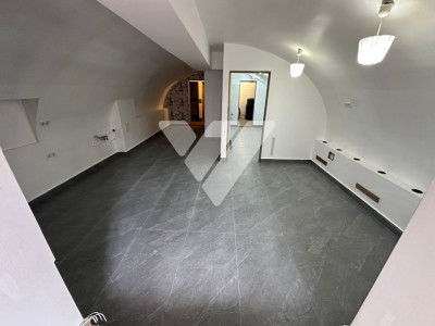 Spatiu comercial 55 mp de vanzare in zona Centrala Sibiu