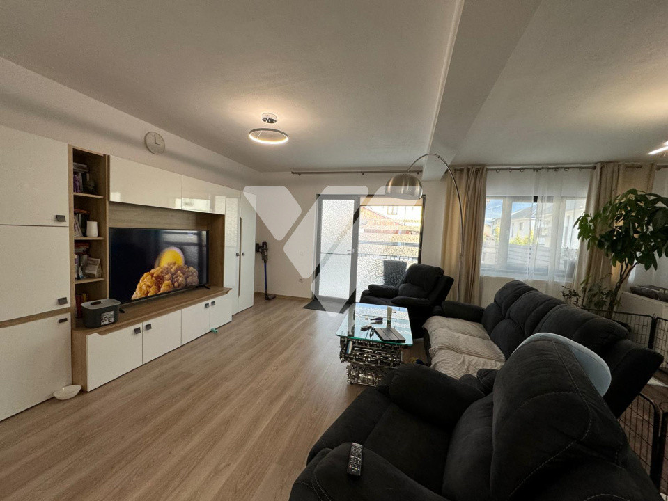 Casa duplex cu 4 camere mobilat si teren 297 mp Cartierul Arhitectilor