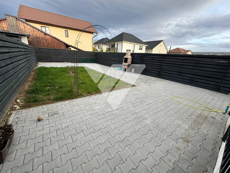 Casa duplex cu 4 camere mobilat si teren 297 mp Cartierul Arhitectilor