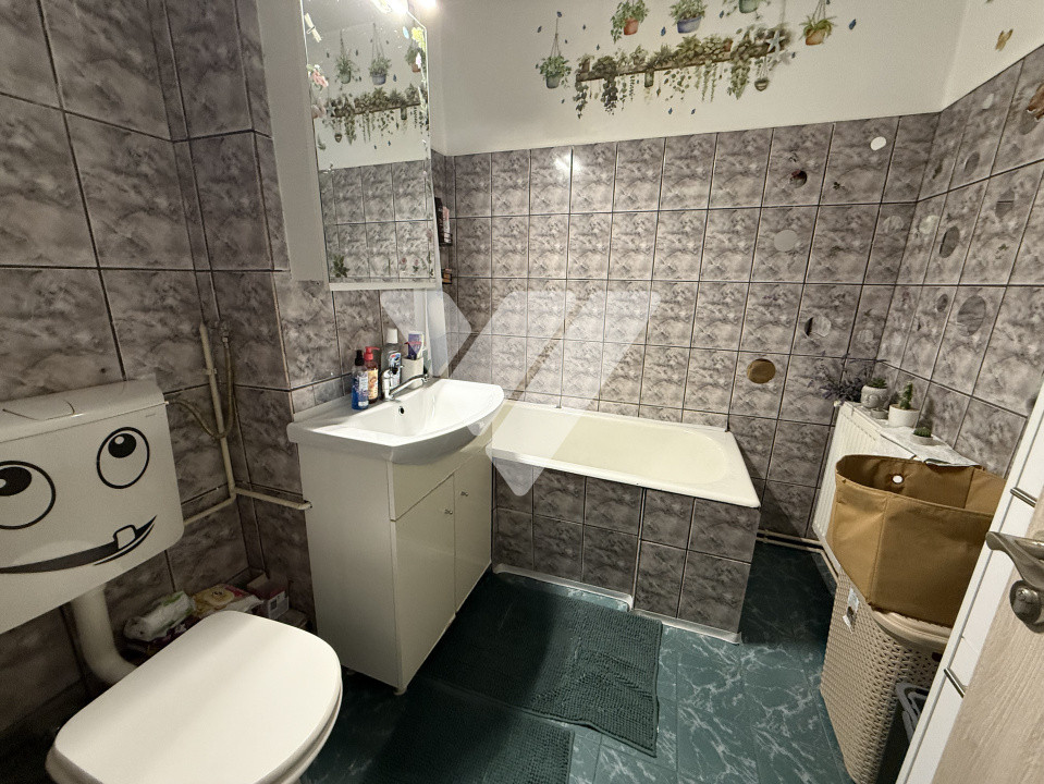 Apartament 3 camere mobilat boxa etaj 2 in Valea Aurie Sibiu